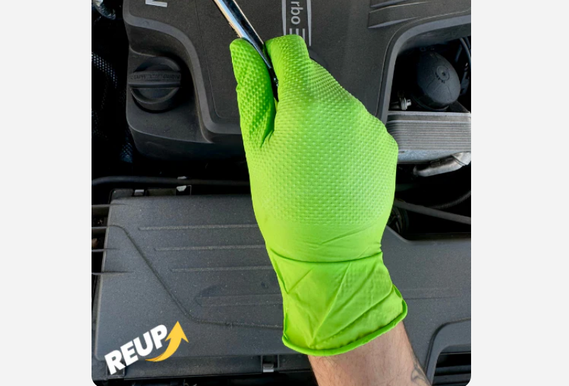 Nitrile Gloves – 8 Mil Diamond Textured Gloves (Orange)